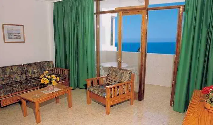 Teror - Gavias Del Sol * Playa del Inglés